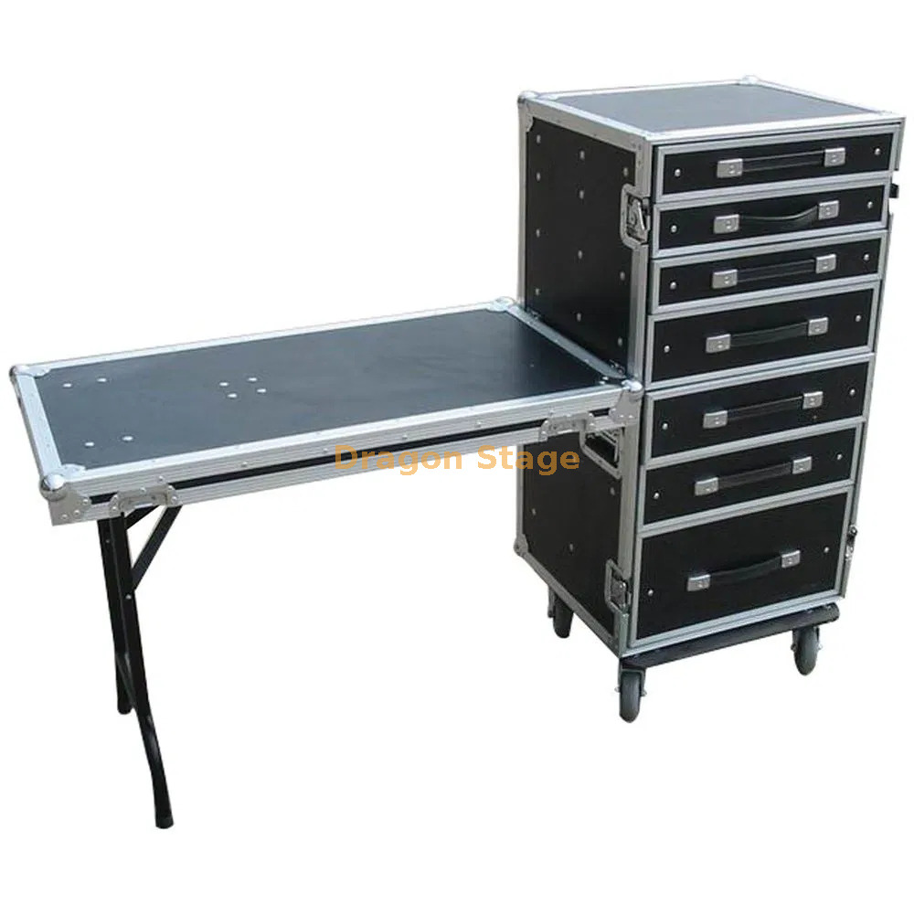 20U rolling flight case with 7 drawers 20U 7 个抽屉滚动航空箱