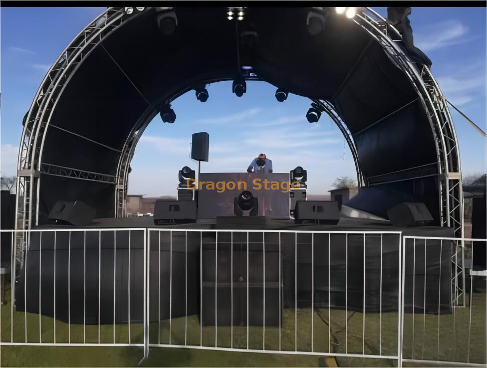 户外活动铝制隧道屋顶桁架系统曲线铝制舞台屋顶圆顶 8X4X6M