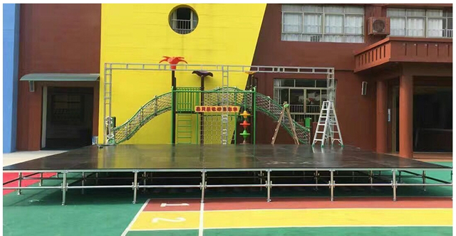幼儿园户外铝合金便携式舞台桁架系统管道舞台