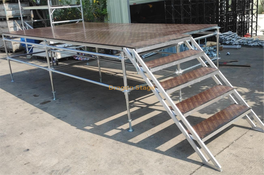 钢环锁 环锁活动舞台 56'x 28'ft (17.08x8.54m) 高度 24“-48” (0.8-1.2m)