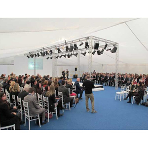 用于户外活动照明的定制铝制三角塔展台 DJ 桁架 