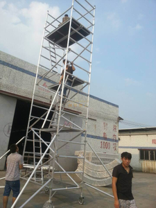 mobile double scaffolding with 45degree ladder.jpg