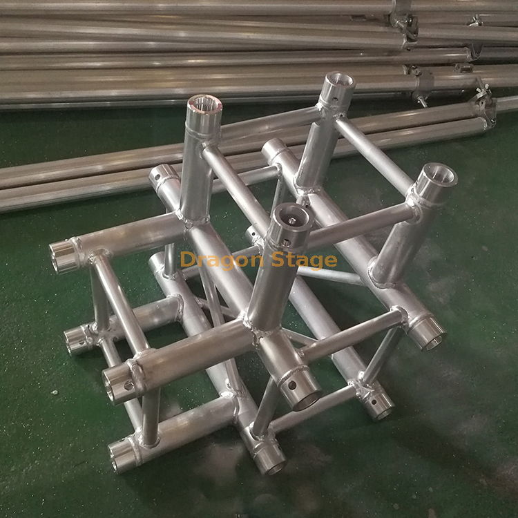 4 Way Corner Truss（1） 