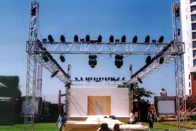铝合金LED LED屏幕钉桁架系统8x8x6m用于户外音乐会 