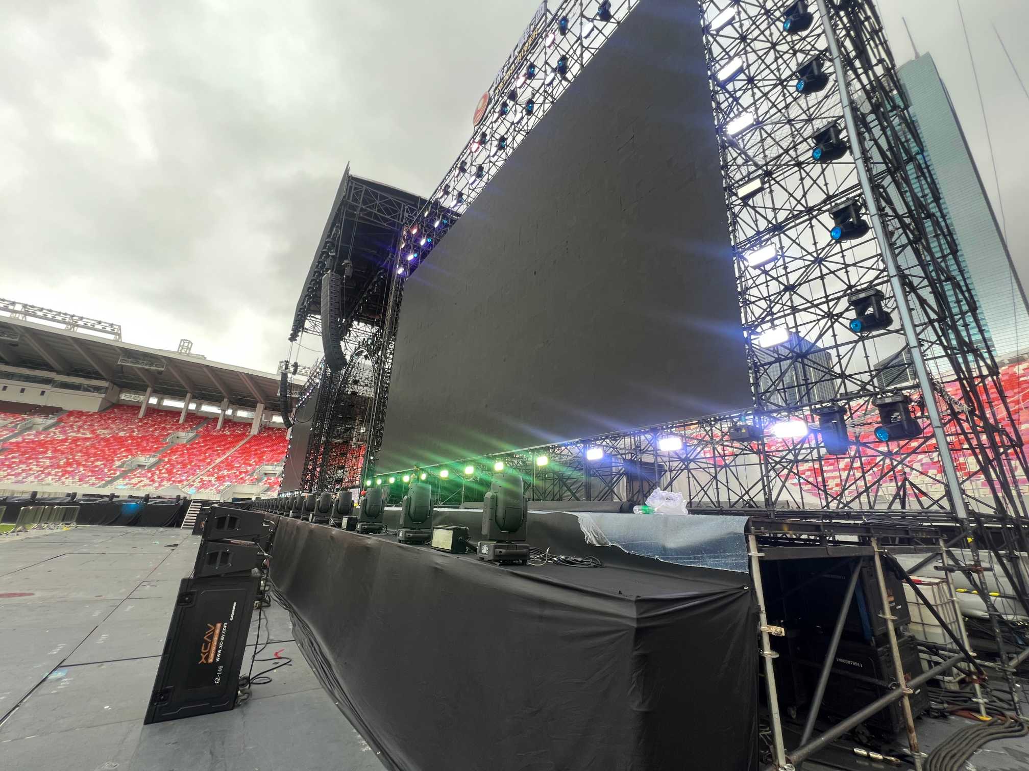 音乐会 LED 环锁.jpg