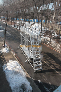 定制铝合金踏步梯三四五多步平台梯踏步梯移动平台爬梯工业踏步平台