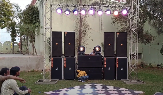 插口和螺栓桁架和舞台平台