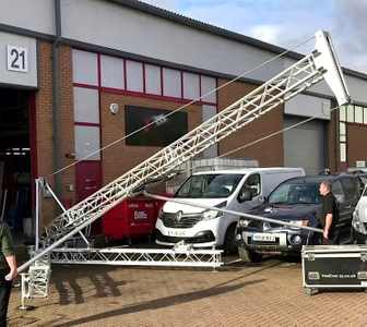 A type speaker tower rigging the truss.jpg