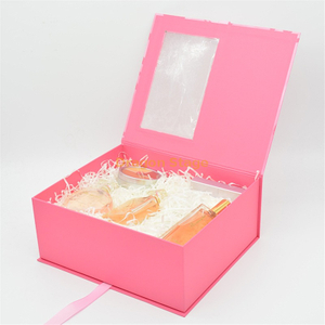 豪华定制纸包装礼盒香水盒带透明 pv​​c 窗