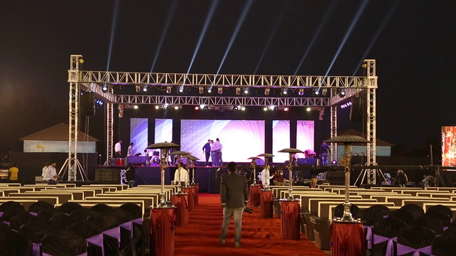 2019 音乐会桁架展示系统 dj 展台舞台背景 2 x4 桁架 Spigot Truss%