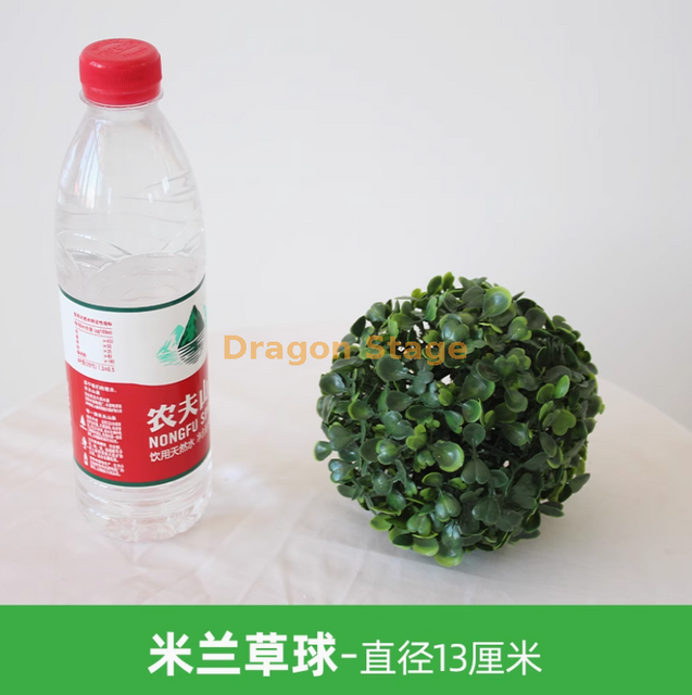 模拟的红枫叶叶墙悬挂假树叶万圣节主题展示米兰草球 - 直径13厘米